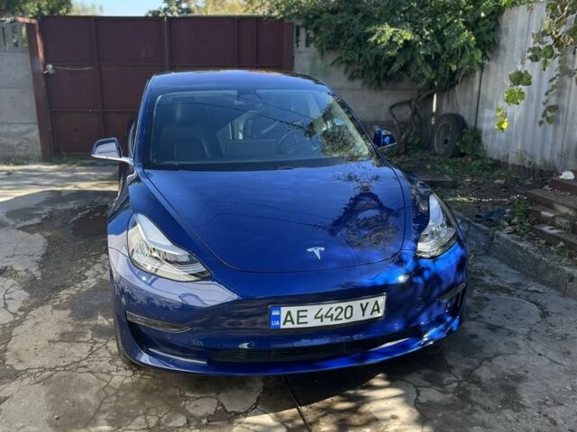 Синий Тесла Модель 3, объемом двигателя 0 л и пробегом 170 тыс. км за 17000 $, фото 2 на Automoto.ua