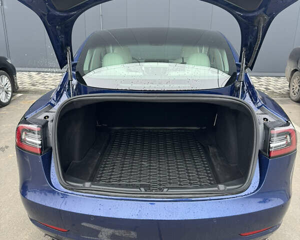 Синий Тесла Модель 3, объемом двигателя 0 л и пробегом 136 тыс. км за 17800 $, фото 18 на Automoto.ua