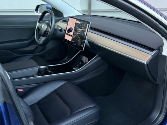 Синій Тесла Модель 3, об'ємом двигуна 0 л та пробігом 104 тис. км за 18500 $, фото 22 на Automoto.ua