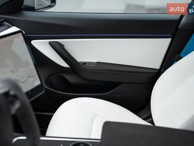 Синий Тесла Модель 3, объемом двигателя 0 л и пробегом 97 тыс. км за 40000 $, фото 54 на Automoto.ua