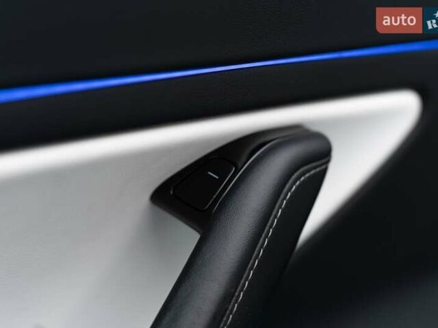 Синий Тесла Модель 3, объемом двигателя 0 л и пробегом 97 тыс. км за 40000 $, фото 57 на Automoto.ua