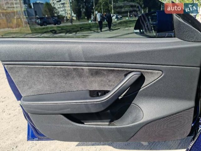Синий Тесла Модель 3, объемом двигателя 0 л и пробегом 45 тыс. км за 17399 $, фото 11 на Automoto.ua
