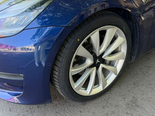 Синій Тесла Модель 3, об'ємом двигуна 0 л та пробігом 95 тис. км за 17700 $, фото 30 на Automoto.ua