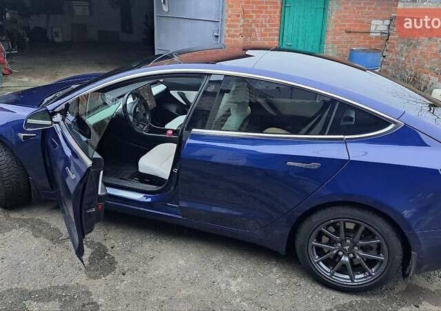 Синій Тесла Модель 3, об'ємом двигуна 0 л та пробігом 140 тис. км за 17500 $, фото 7 на Automoto.ua