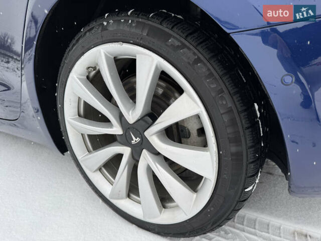 Синий Тесла Модель 3, объемом двигателя 0 л и пробегом 136 тыс. км за 17800 $, фото 2 на Automoto.ua