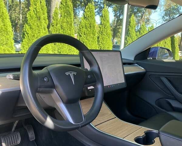 Синий Тесла Модель 3, объемом двигателя 0 л и пробегом 82 тыс. км за 17500 $, фото 26 на Automoto.ua