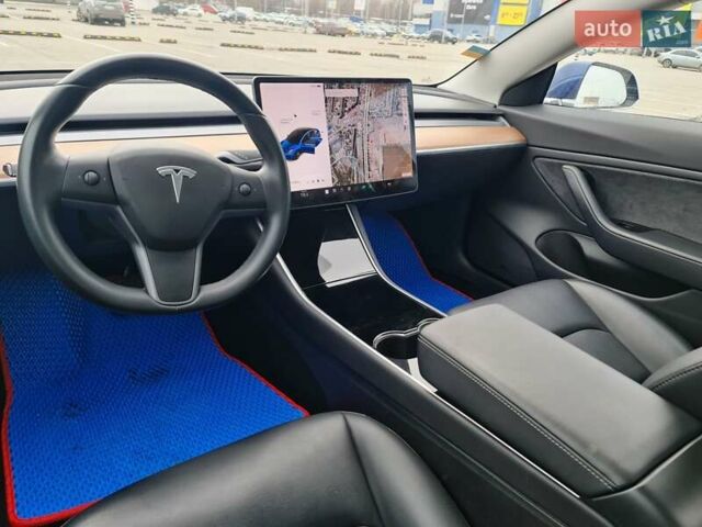 Синий Тесла Модель 3, объемом двигателя 0 л и пробегом 45 тыс. км за 17399 $, фото 18 на Automoto.ua