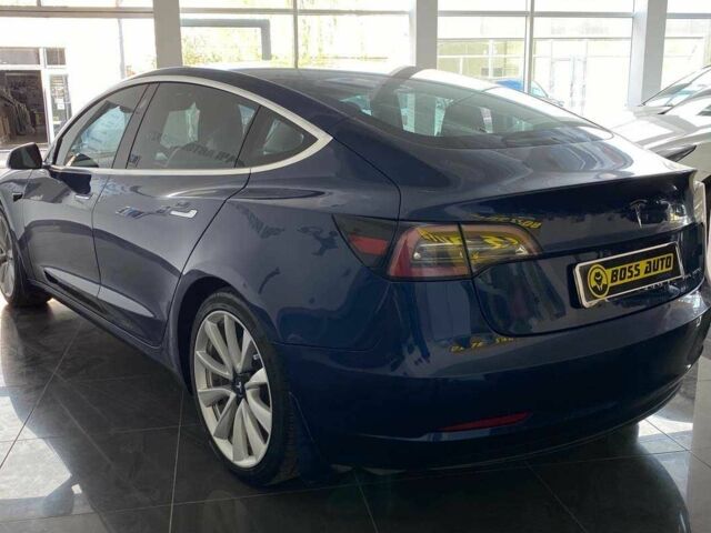 Синий Тесла Модель 3, объемом двигателя 0 л и пробегом 48 тыс. км за 18900 $, фото 4 на Automoto.ua