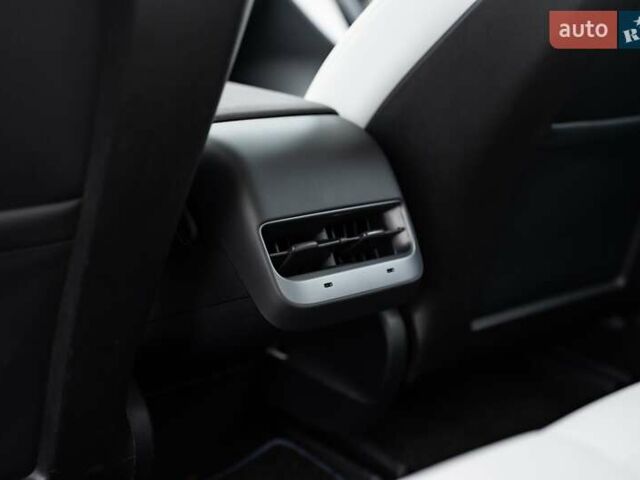 Синий Тесла Модель 3, объемом двигателя 0 л и пробегом 97 тыс. км за 40000 $, фото 70 на Automoto.ua