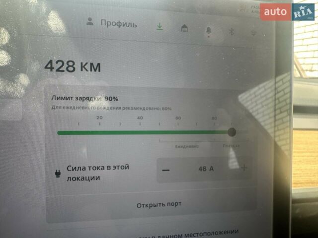 Синій Тесла Модель 3, об'ємом двигуна 0 л та пробігом 69 тис. км за 19320 $, фото 11 на Automoto.ua