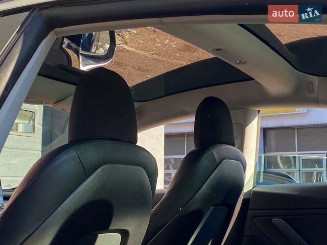 Синий Тесла Модель 3, объемом двигателя 0 л и пробегом 129 тыс. км за 17500 $, фото 14 на Automoto.ua