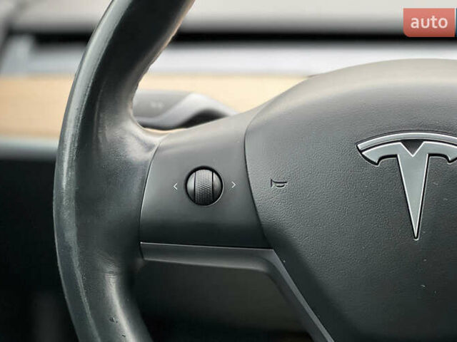 Синий Тесла Модель 3, объемом двигателя 0 л и пробегом 151 тыс. км за 17850 $, фото 11 на Automoto.ua