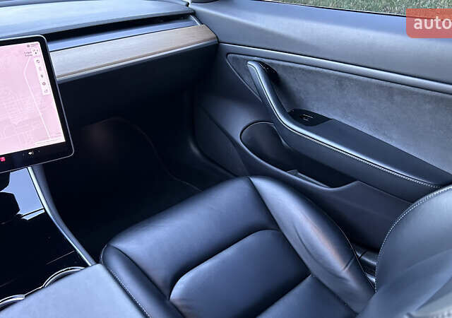 Синій Тесла Модель 3, об'ємом двигуна 0 л та пробігом 190 тис. км за 17500 $, фото 25 на Automoto.ua