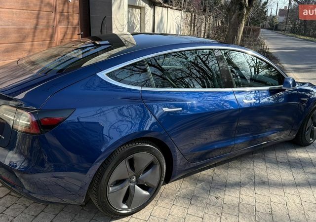 Синій Тесла Модель 3, об'ємом двигуна 0 л та пробігом 110 тис. км за 17000 $, фото 26 на Automoto.ua