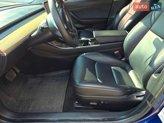 Синій Тесла Модель 3, об'ємом двигуна 0 л та пробігом 76 тис. км за 16700 $, фото 44 на Automoto.ua