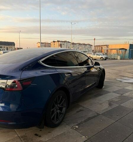 Синий Тесла Модель 3, объемом двигателя 0 л и пробегом 103 тыс. км за 19300 $, фото 5 на Automoto.ua