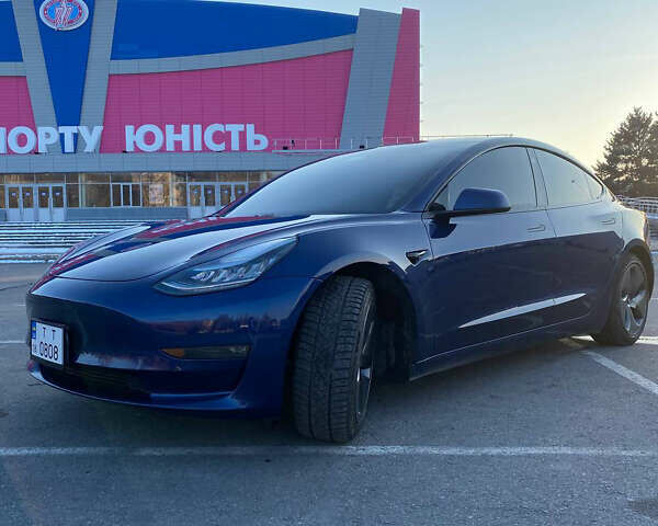 Синій Тесла Модель 3, об'ємом двигуна 0 л та пробігом 111 тис. км за 17000 $, фото 2 на Automoto.ua