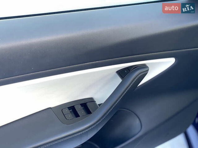 Синий Тесла Модель 3, объемом двигателя 0 л и пробегом 155 тыс. км за 17800 $, фото 42 на Automoto.ua