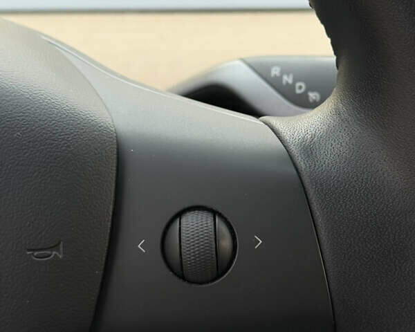 Синій Тесла Модель 3, об'ємом двигуна 0 л та пробігом 111 тис. км за 15000 $, фото 20 на Automoto.ua