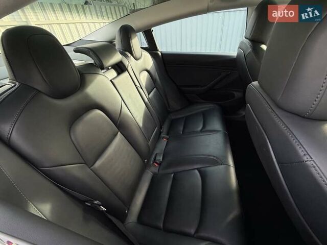 Синій Тесла Модель 3, об'ємом двигуна 0 л та пробігом 149 тис. км за 12899 $, фото 10 на Automoto.ua