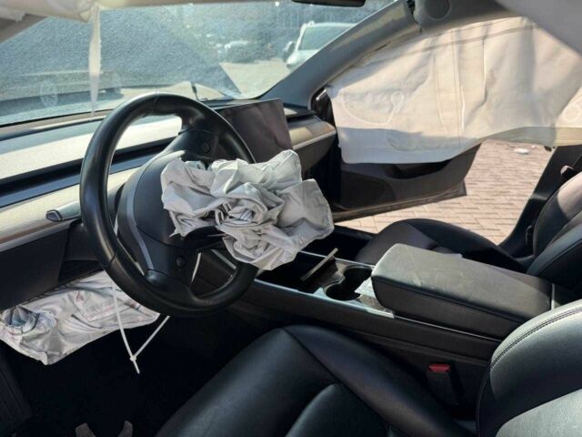 Синий Тесла Модель 3, объемом двигателя 0 л и пробегом 160 тыс. км за 8800 $, фото 4 на Automoto.ua