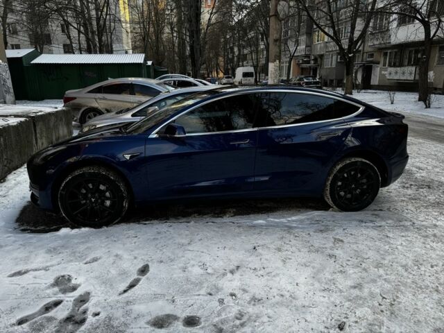Синий Тесла Модель 3, объемом двигателя 0 л и пробегом 168 тыс. км за 17000 $, фото 5 на Automoto.ua