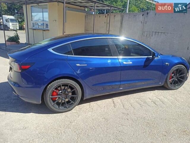 Синий Тесла Модель 3, объемом двигателя 0 л и пробегом 105 тыс. км за 19900 $, фото 6 на Automoto.ua