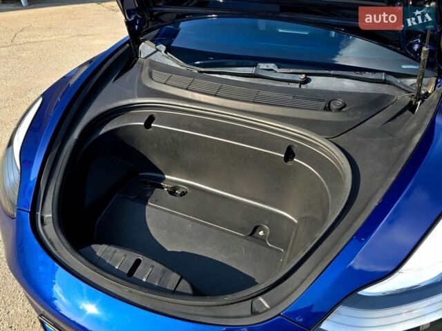 Синій Тесла Модель 3, об'ємом двигуна 0 л та пробігом 76 тис. км за 16700 $, фото 55 на Automoto.ua