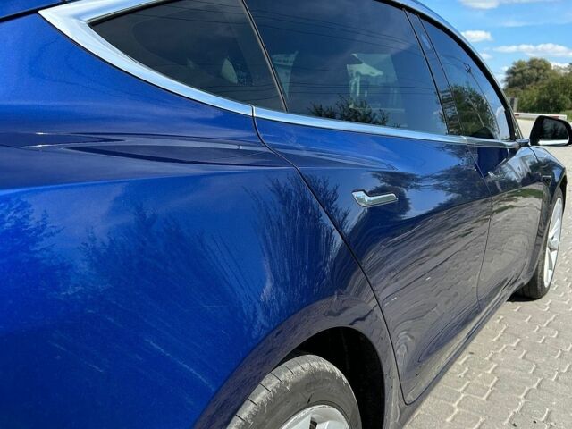 Синій Тесла Модель 3, об'ємом двигуна 0 л та пробігом 90 тис. км за 16000 $, фото 17 на Automoto.ua