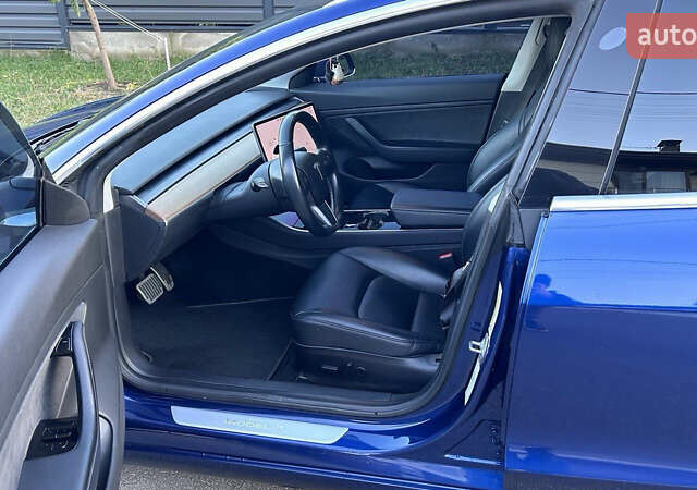 Тесла Модель 3 2019 в Киеве на Automoto.ua Синий Тесла Модель 3, объемом двигателя 0 л и пробегом 190 тыс. км за 18500 $, фото 19 на Automoto.ua