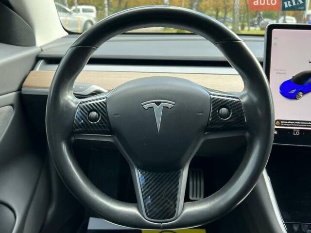 Тесла Модель 3 2019 у Львові на Automoto.ua Синій Тесла Модель 3, об'ємом двигуна 0 л та пробігом 130 тис. км за 16700 $, фото 14 на Automoto.ua