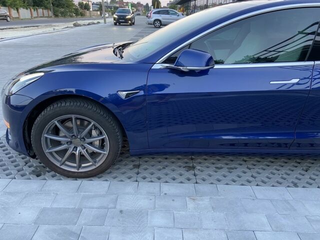 Синий Тесла Модель 3, объемом двигателя 0 л и пробегом 130 тыс. км за 15954 $, фото 15 на Automoto.ua