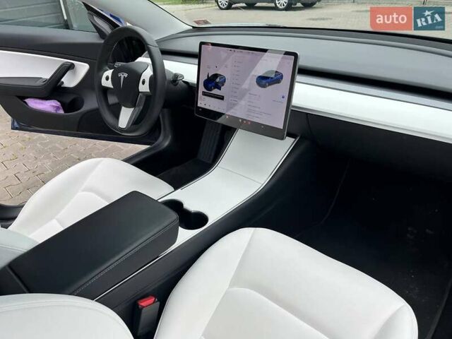 Синий Тесла Модель 3, объемом двигателя 0 л и пробегом 53 тыс. км за 20500 $, фото 17 на Automoto.ua