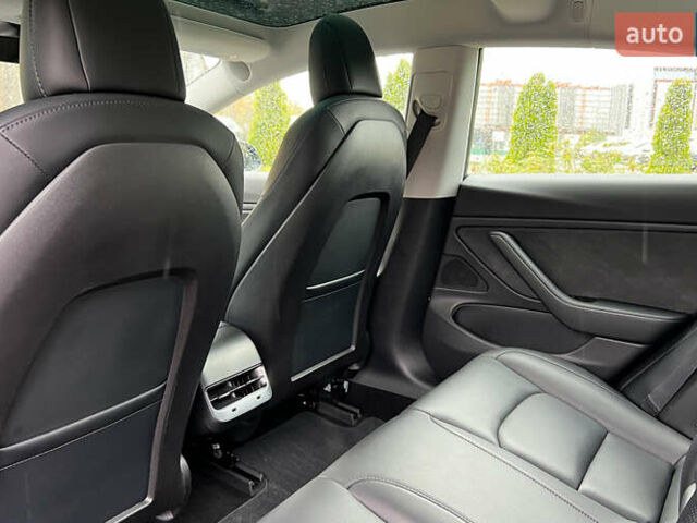 Синий Тесла Модель 3, объемом двигателя 0 л и пробегом 151 тыс. км за 17850 $, фото 18 на Automoto.ua