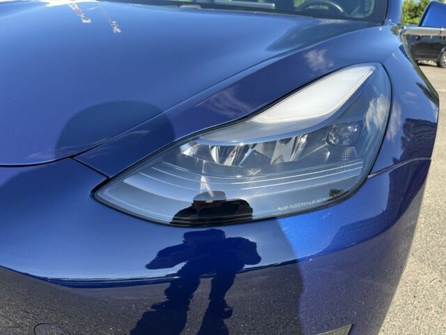 Синий Тесла Модель 3, объемом двигателя 0 л и пробегом 72 тыс. км за 16000 $, фото 3 на Automoto.ua