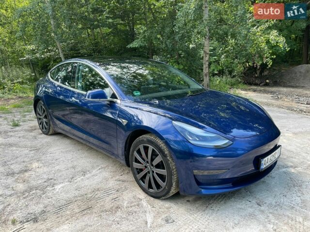 Синій Тесла Модель 3, об'ємом двигуна 0 л та пробігом 64 тис. км за 25500 $, фото 1 на Automoto.ua