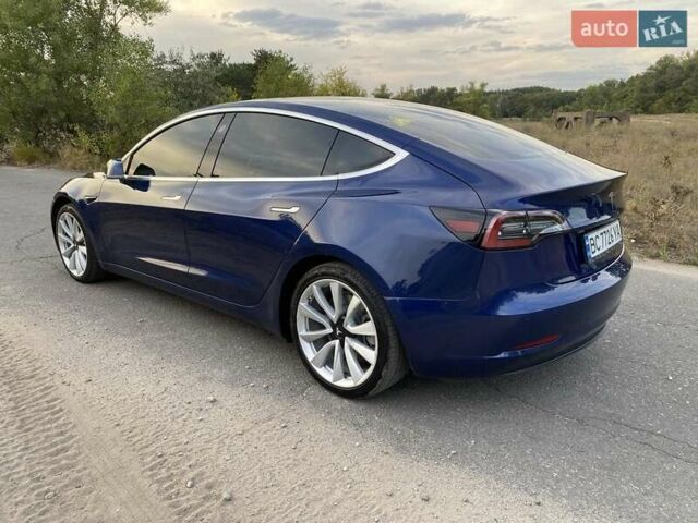 Синій Тесла Модель 3, об'ємом двигуна 0 л та пробігом 92 тис. км за 16500 $, фото 5 на Automoto.ua