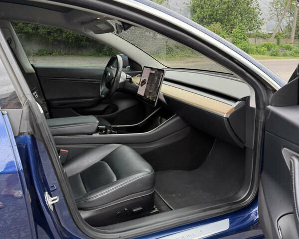 Синій Тесла Модель 3, об'ємом двигуна 0 л та пробігом 100 тис. км за 13800 $, фото 9 на Automoto.ua