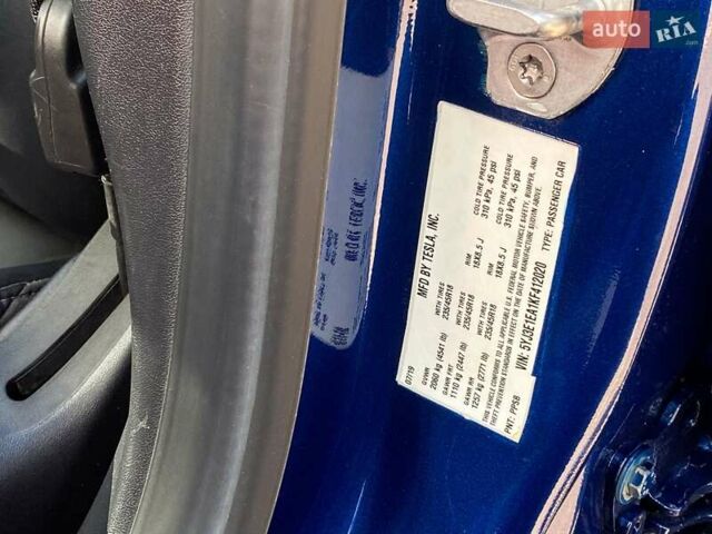 Синий Тесла Модель 3, объемом двигателя 0 л и пробегом 129 тыс. км за 17500 $, фото 23 на Automoto.ua