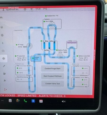 Синий Тесла Модель 3, объемом двигателя 0 л и пробегом 105 тыс. км за 16300 $, фото 27 на Automoto.ua