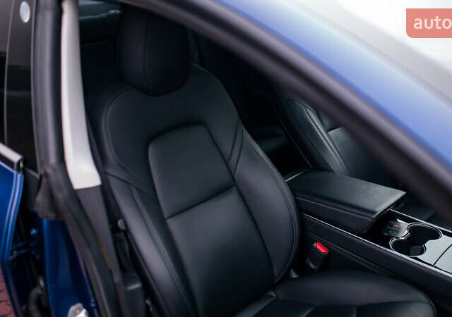 Синій Тесла Модель 3, об'ємом двигуна 0 л та пробігом 77 тис. км за 19999 $, фото 42 на Automoto.ua