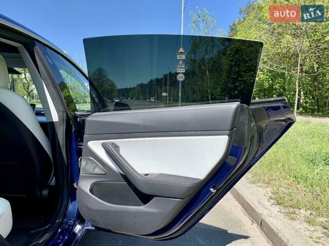 Синій Тесла Модель 3, об'ємом двигуна 0 л та пробігом 58 тис. км за 19000 $, фото 24 на Automoto.ua