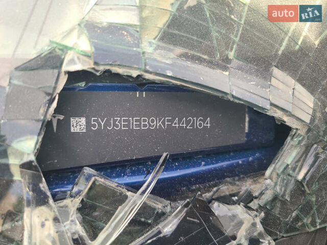 Синий Тесла Модель 3, объемом двигателя 0 л и пробегом 130 тыс. км за 13800 $, фото 11 на Automoto.ua