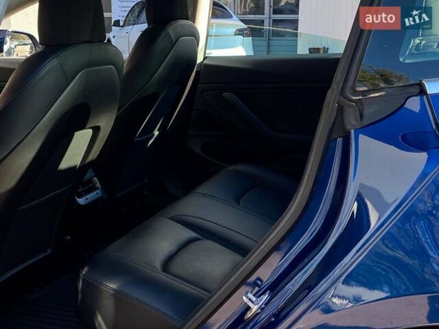 Синий Тесла Модель 3, объемом двигателя 0 л и пробегом 129 тыс. км за 17500 $, фото 13 на Automoto.ua