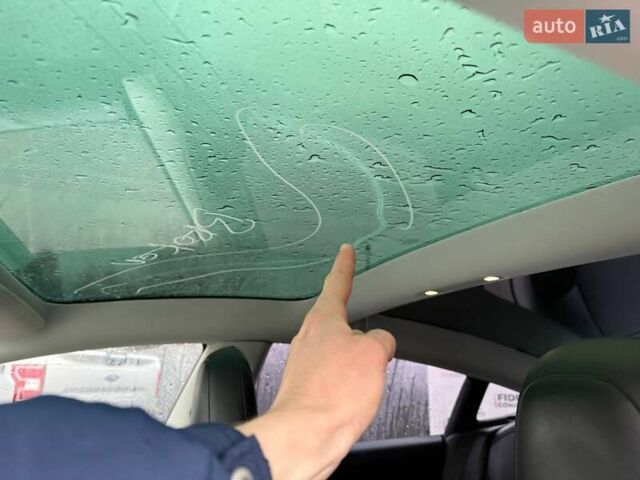 Синий Тесла Модель 3, объемом двигателя 0 л и пробегом 129 тыс. км за 12200 $, фото 16 на Automoto.ua