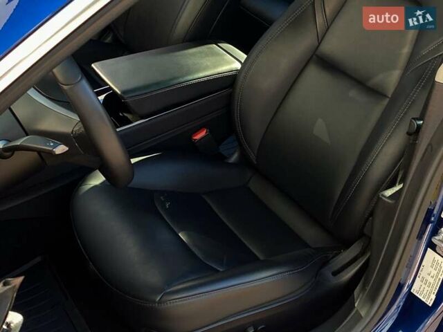 Синий Тесла Модель 3, объемом двигателя 0 л и пробегом 129 тыс. км за 17500 $, фото 11 на Automoto.ua