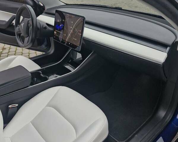 Синий Тесла Модель 3, объемом двигателя 0 л и пробегом 106 тыс. км за 18100 $, фото 18 на Automoto.ua