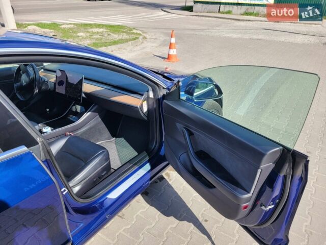 Синий Тесла Модель 3, объемом двигателя 0 л и пробегом 182 тыс. км за 20500 $, фото 12 на Automoto.ua