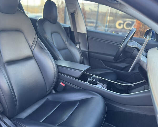 Синий Тесла Модель 3, объемом двигателя 0 л и пробегом 98 тыс. км за 15500 $, фото 27 на Automoto.ua