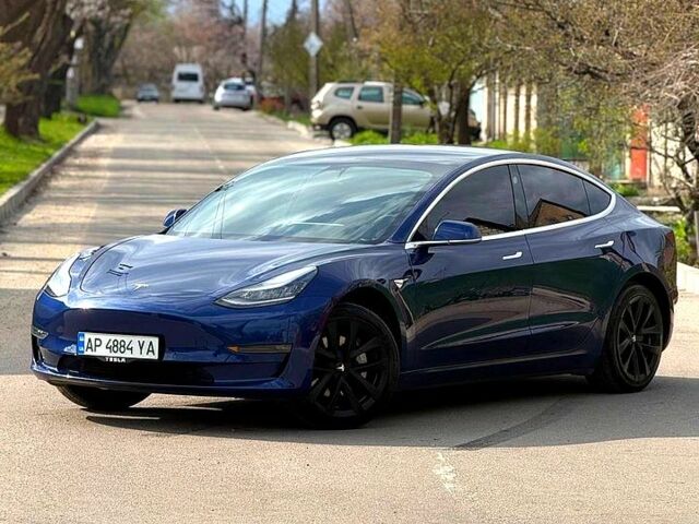 Синий Тесла Модель 3, объемом двигателя 0.24 л и пробегом 110 тыс. км за 18000 $, фото 1 на Automoto.ua